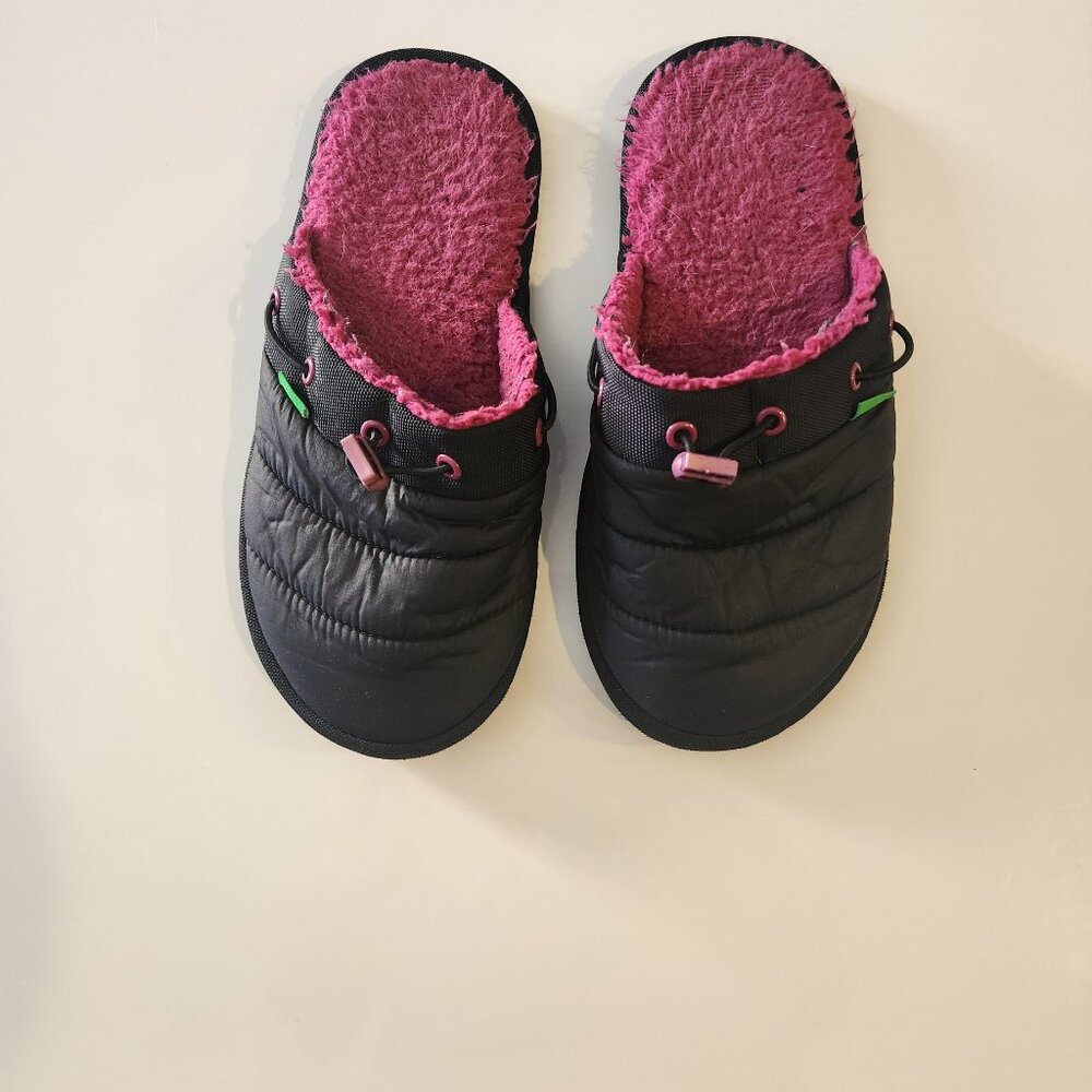 Sanuk Sidewalk Surfer Slip On Shoes Women's Size 7 MULE STYLE BLACK USED LIGHTLY